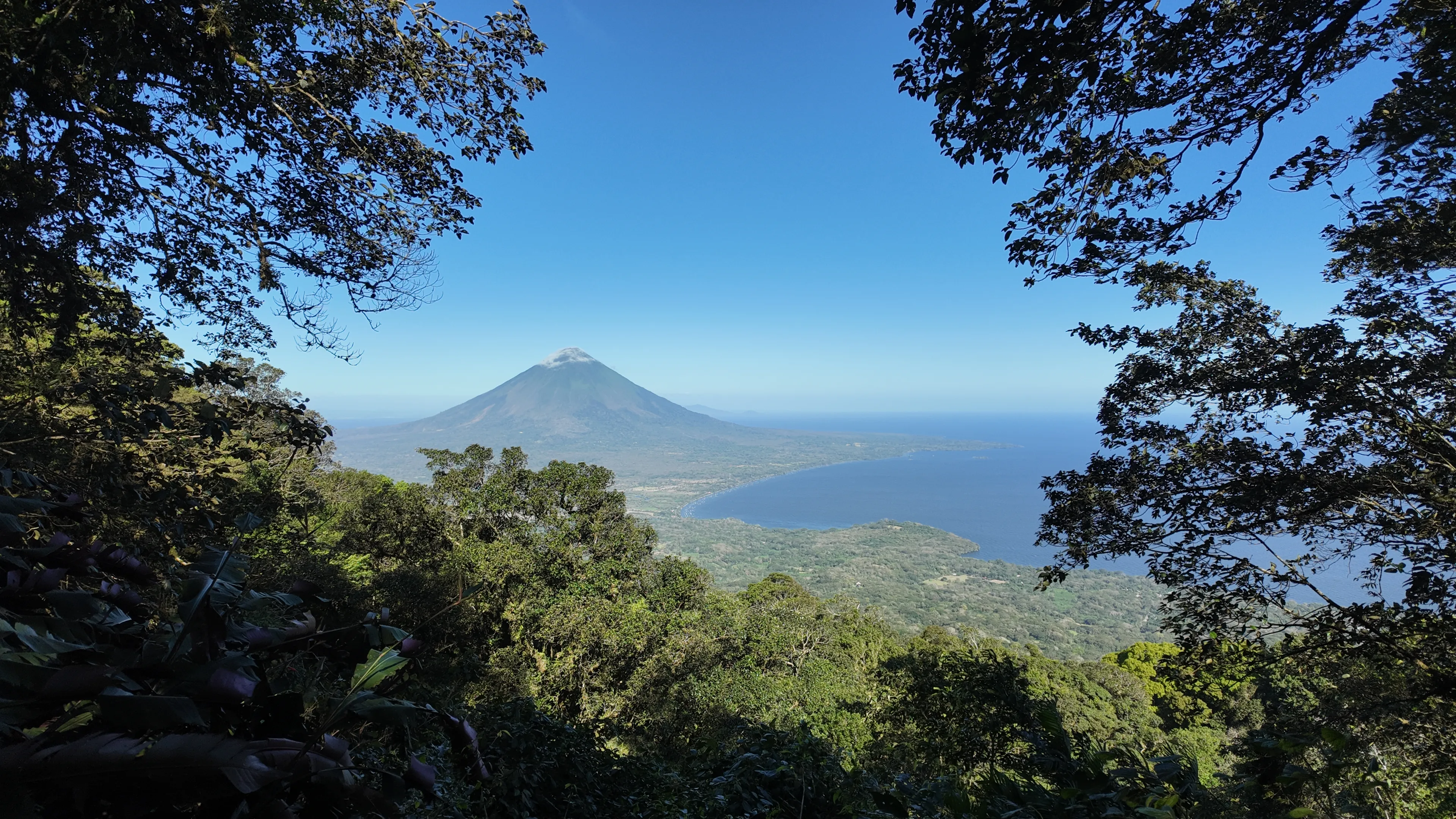 Vulkanisch landschap als symbool voor krachtige natuurervaringen